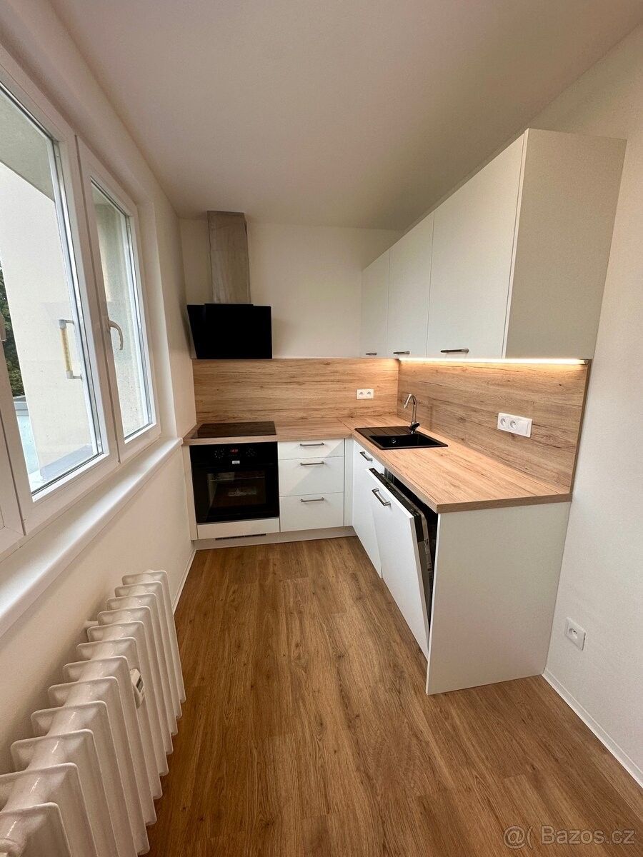 3+1, Zlín, 763 02, 61 m²