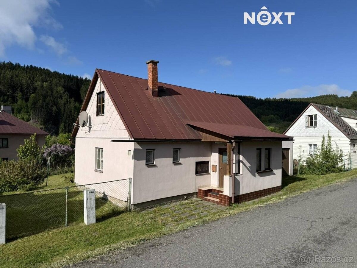 Rodinné domy, Poniklá, 512 42