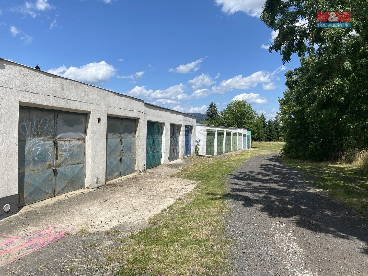 Garáže, Za Pilou, Jirkov, 40 m²