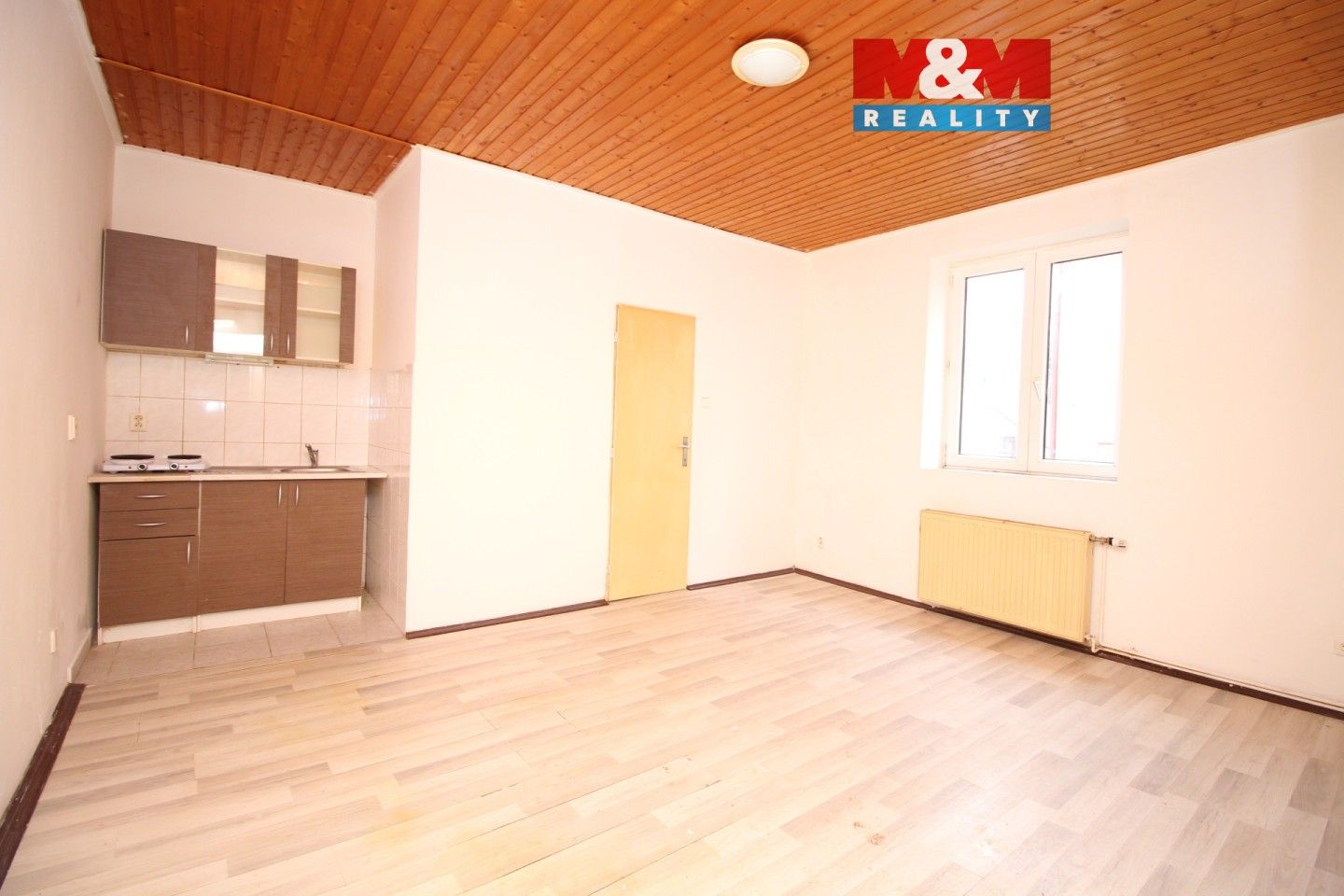 Pronájem byt 1+kk - Národní, Jaroměř, 21 m²