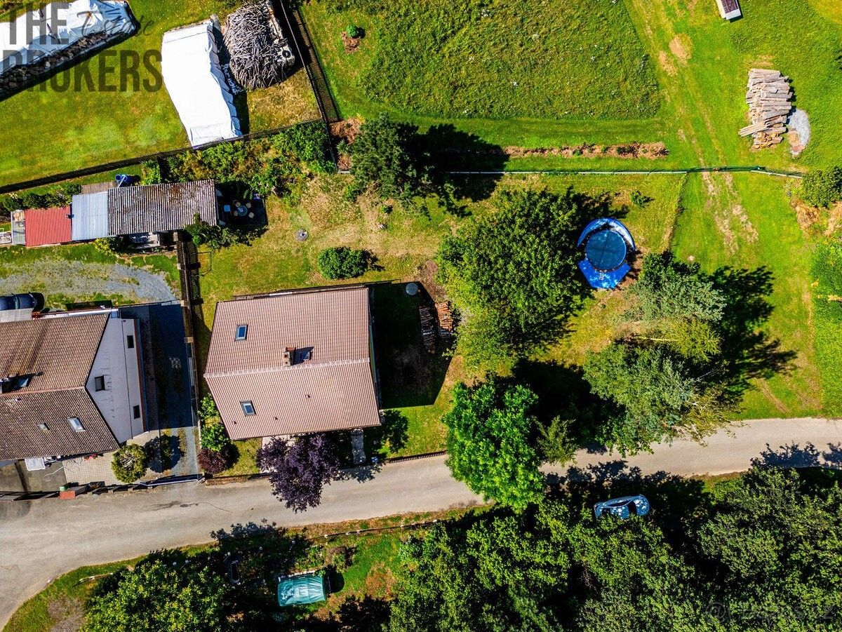 Prodej rodinný dům - Dolní Kralovice, 257 68