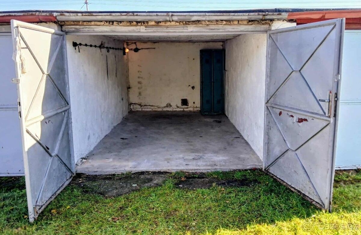 Prodej garáž - Pardubice, 530 02