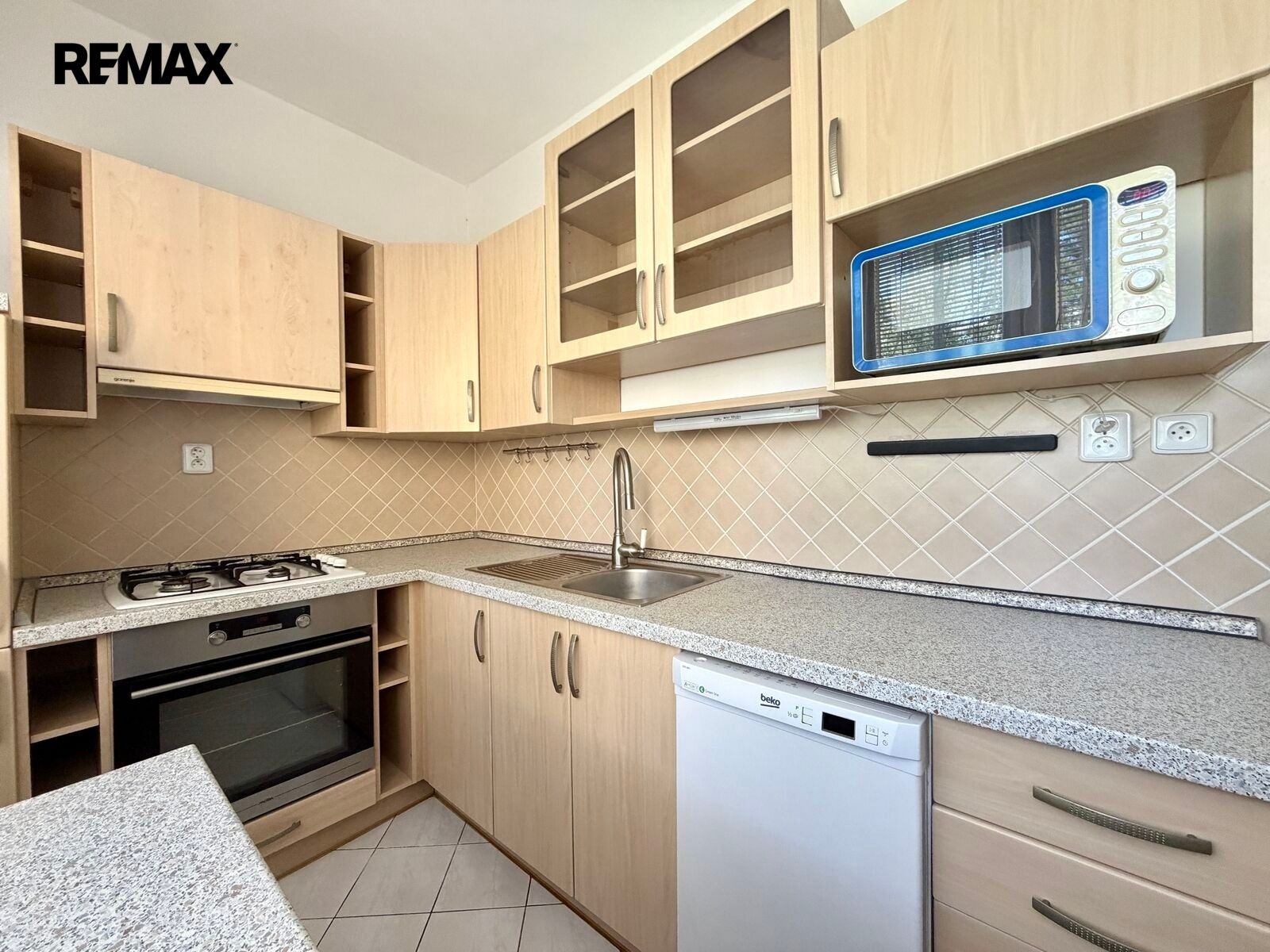 2+1, Blatenská 3984, Chomutov, 51 m² - 2