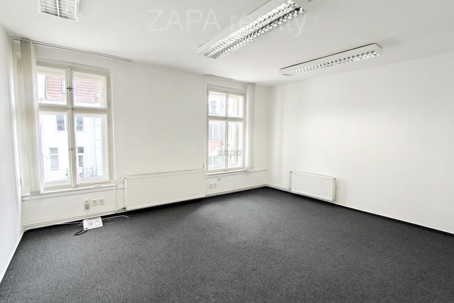 Pronájem kancelář - Národní, Praha, 21 m²