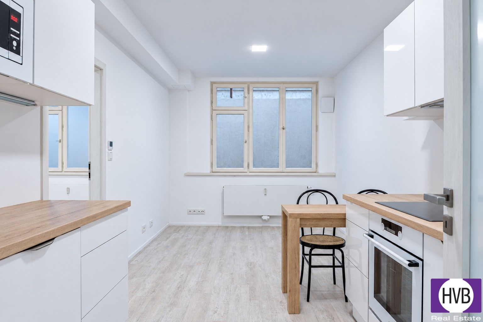2+kk, Praha Karlín, 42 m² - 2