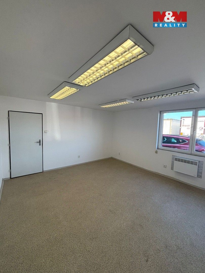 Pronájem kancelář - Tovární, Králův Dvůr, 38 m²