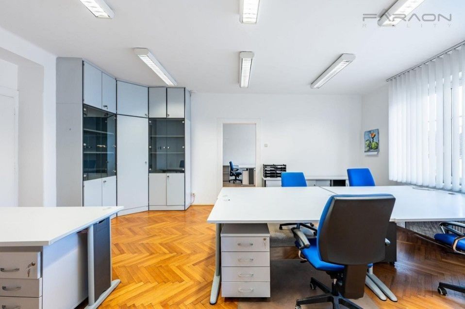 Pronájem kancelář - II, Mladá Boleslav, 450 m²