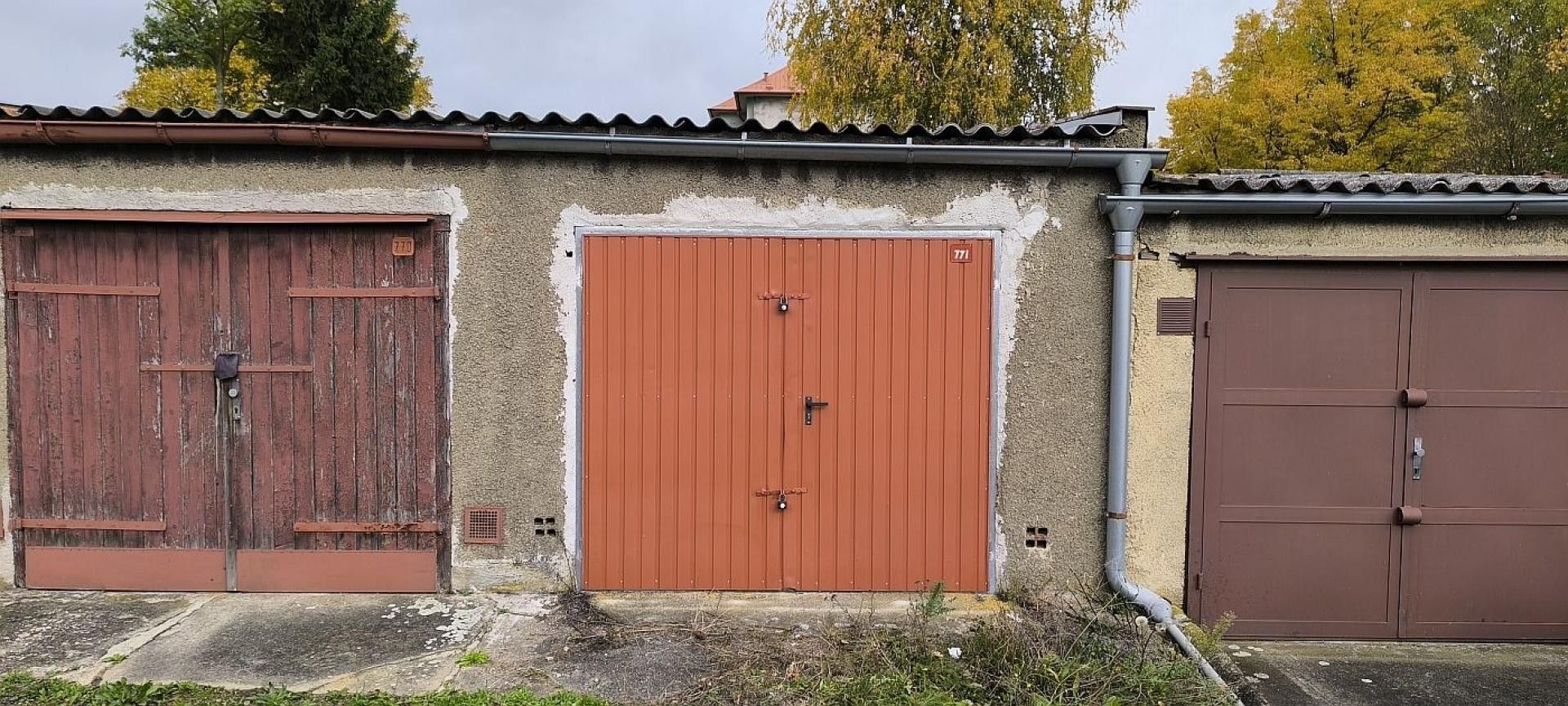 Garáže, Cheb, 18 m²