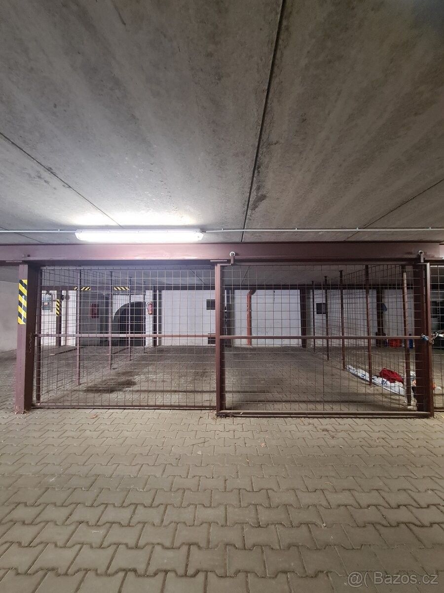 Pronájem garáž - Kutná Hora, 284 01