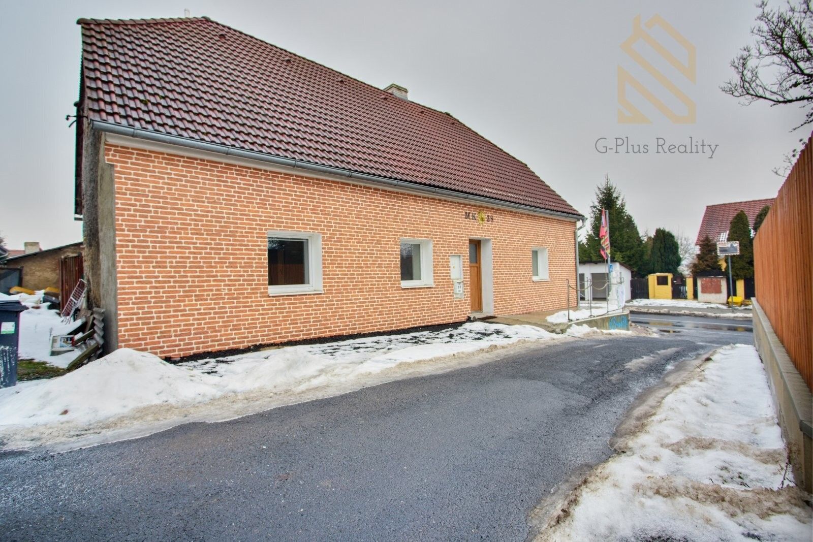 Ostatní, Modlany, 380 m²