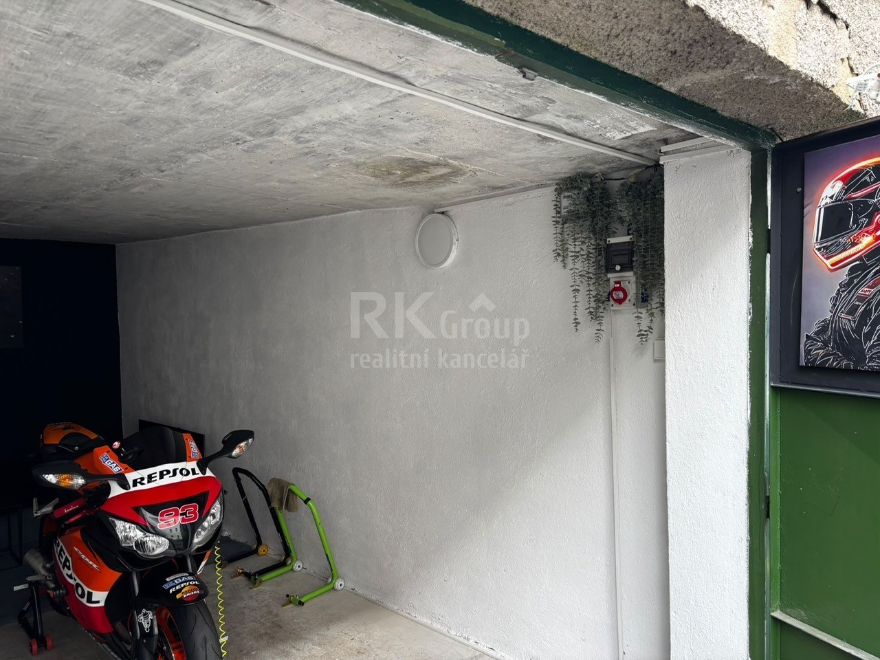 Pronájem garáž - Kapitulská, Praha, 18 m² - 5