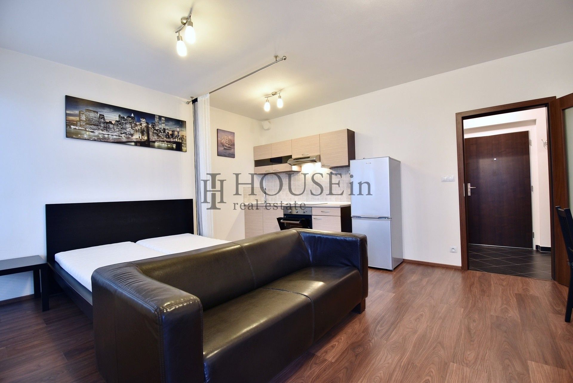 1+kk, Hornoměcholupská, Praha, 32 m²