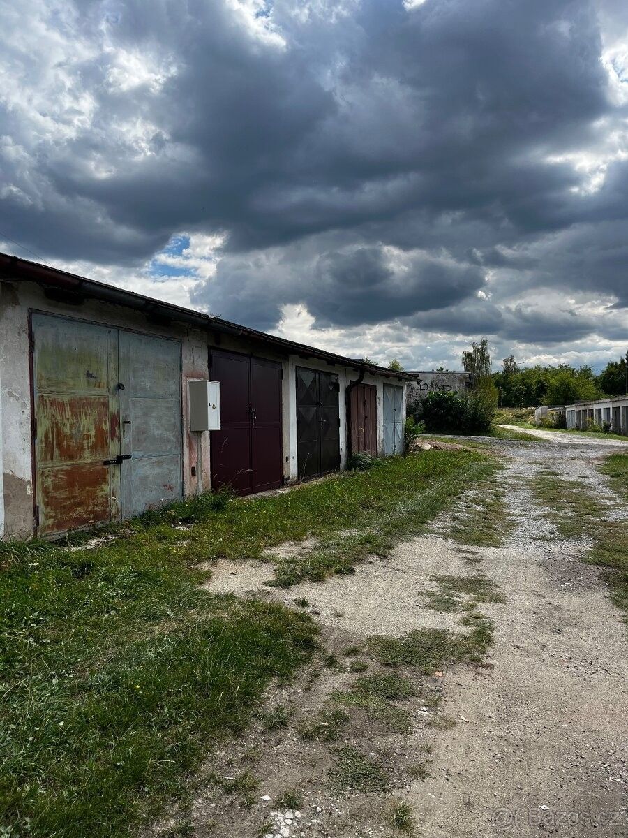 Garáže, České Budějovice, 370 01