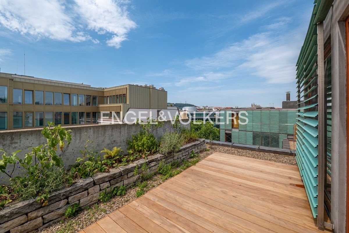 Pronájem byt 2+kk - Vodičkova, Praha, 75 m²