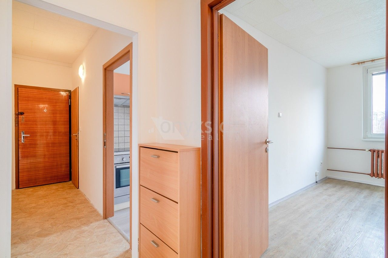 Pronájem byt 2+1 - Bukovecká, Praha, 55 m²