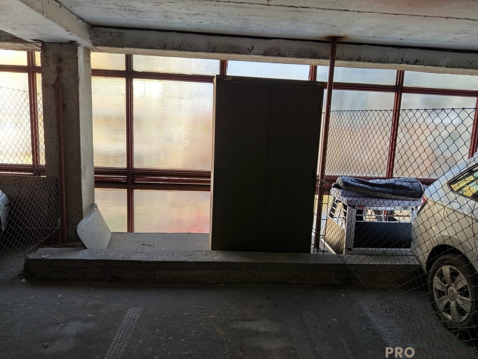 Prodej garáž - Lovosická, Praha Střížkov, 18 m² - 5