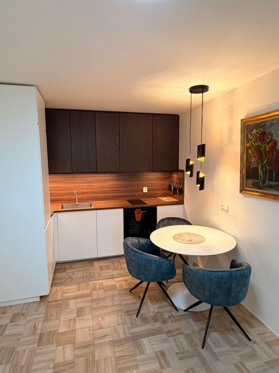 2+kk, Jáchymovská, Karlovy Vary - Bohatice, Karlovarský kraj, 50 m² - 1