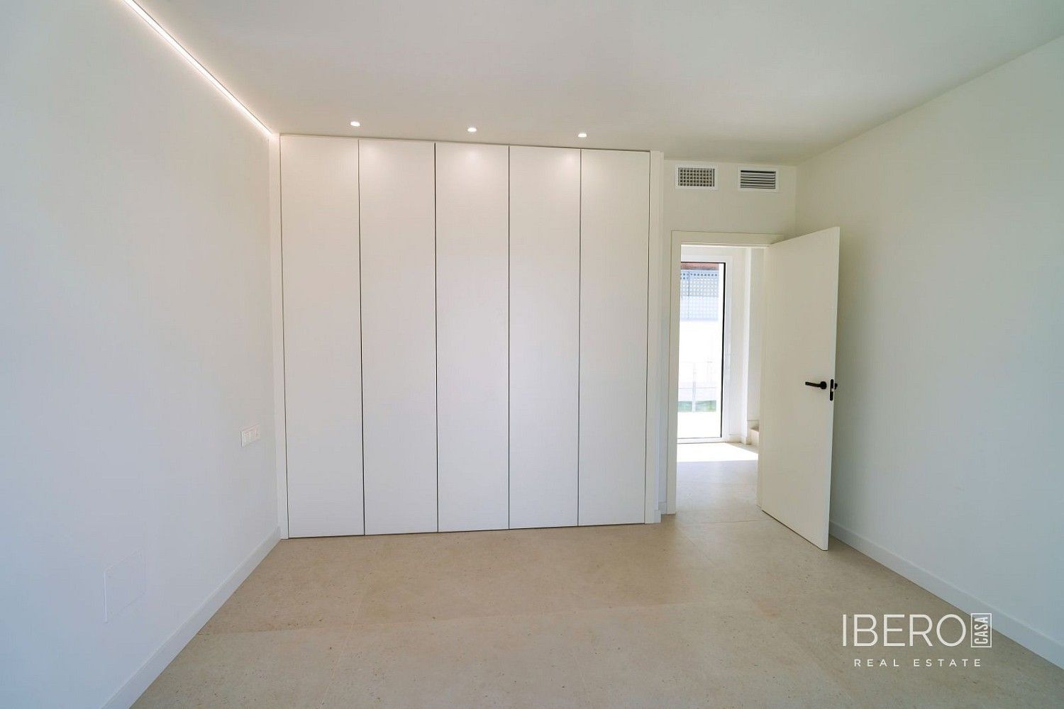 Prodej rodinný dům - Alhaurín de la Torre, Španělsko, 259 m² - 5