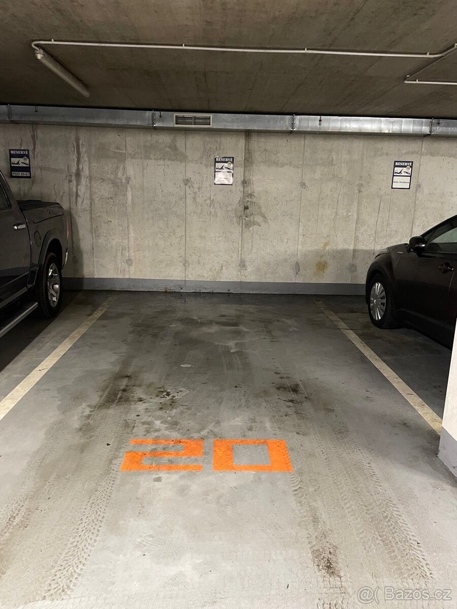 Pronájem garáž - Pardubice, 530 02