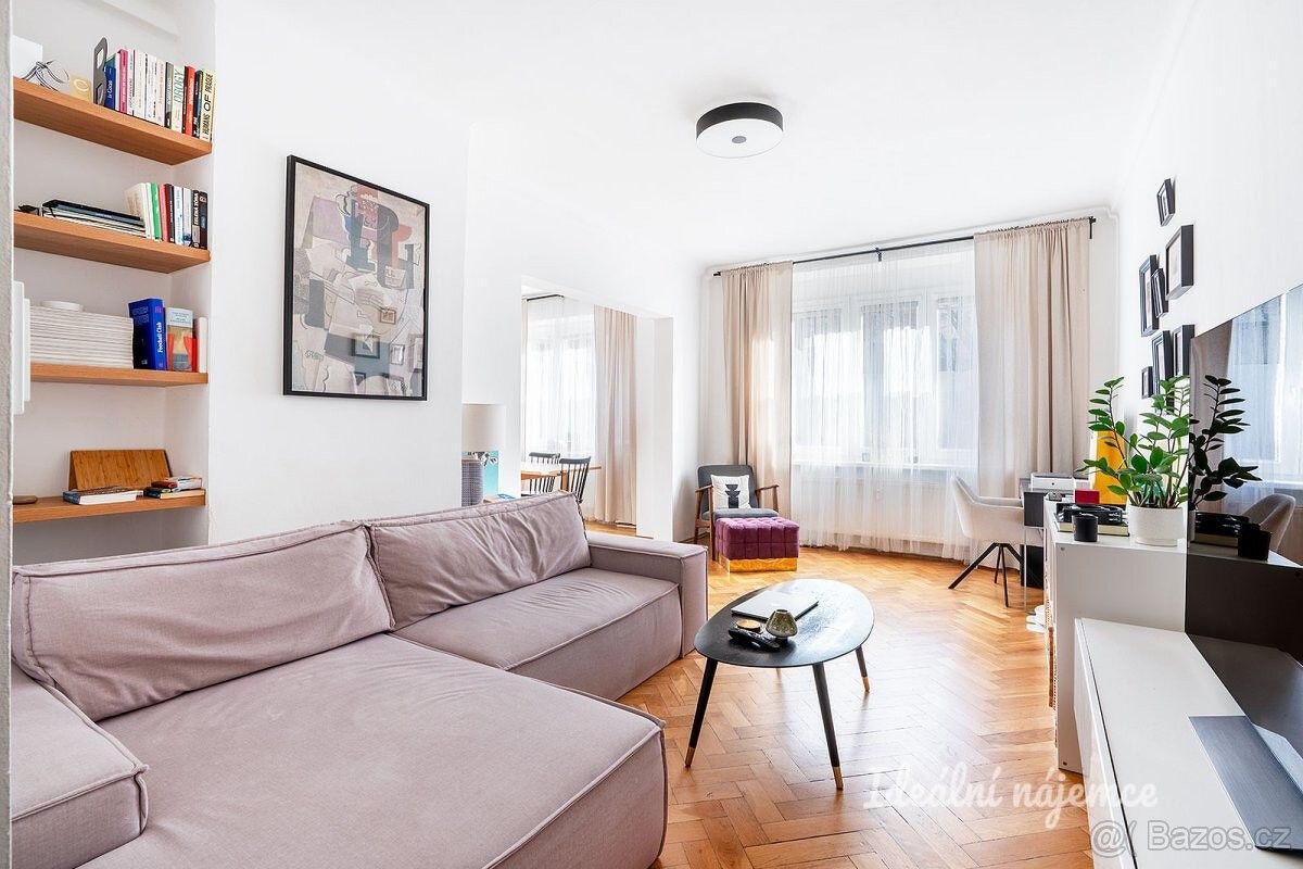 Pronájem byt - Praha, 147 00