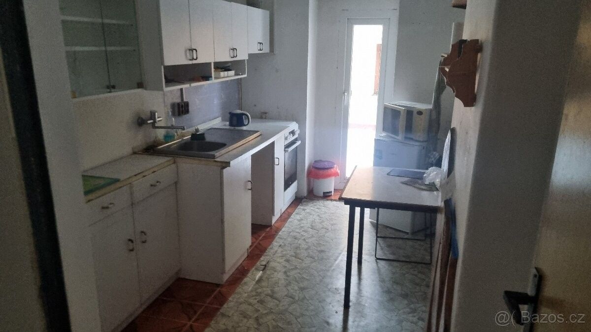 Pronájem byt - Velké Meziříčí, 594 01
