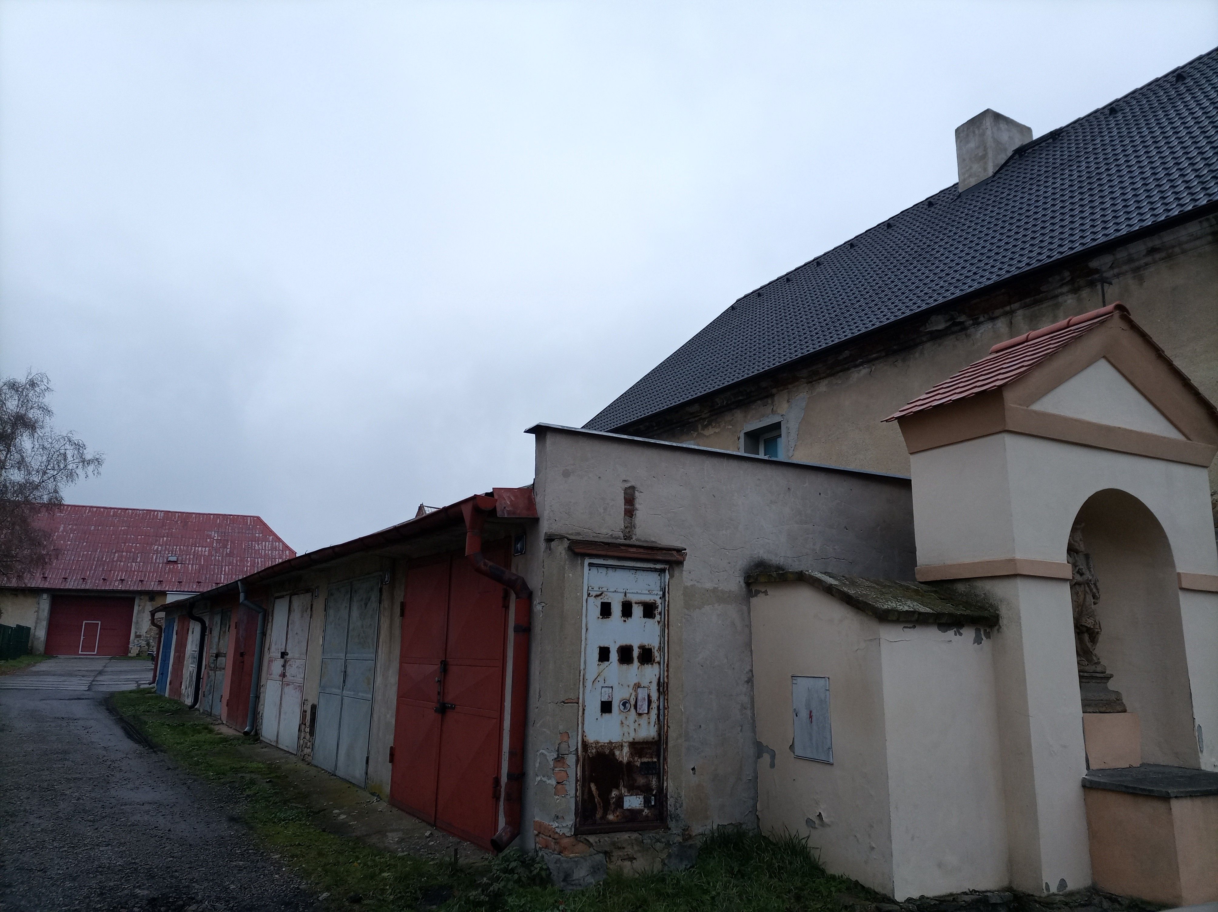 Pronájem garáž - Droužkovice, 22 m²