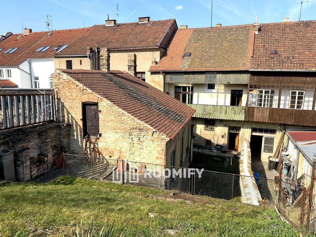 Dům – Roudnice nad Labem, Podlusky – pohled 2