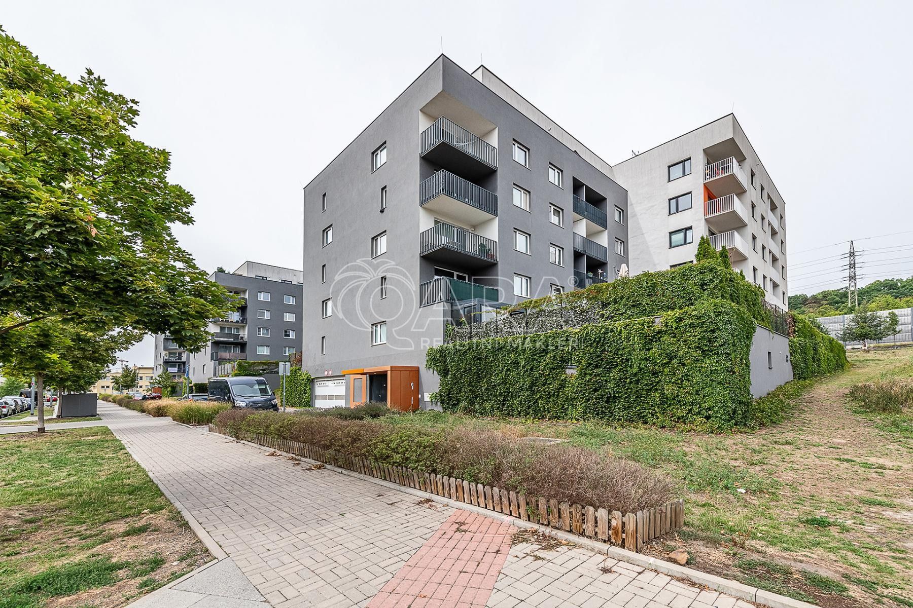 1+kk, Strnadových , Praha, 33 m² - 1