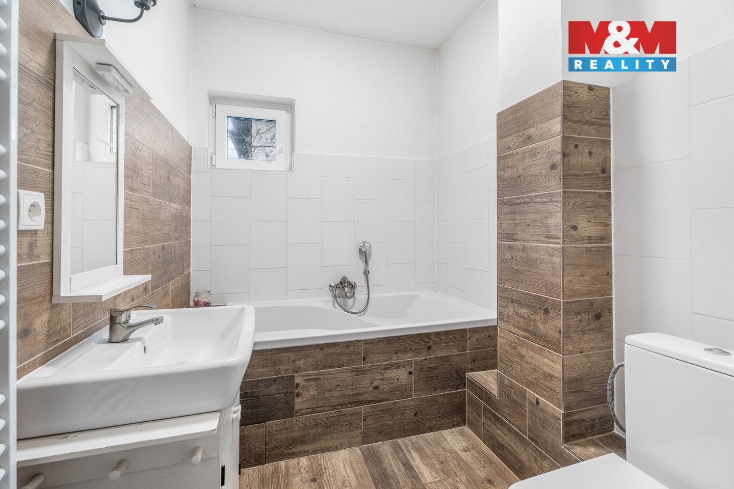 Prodej rodinný dům - Mládeže, Povrly, 190 m²