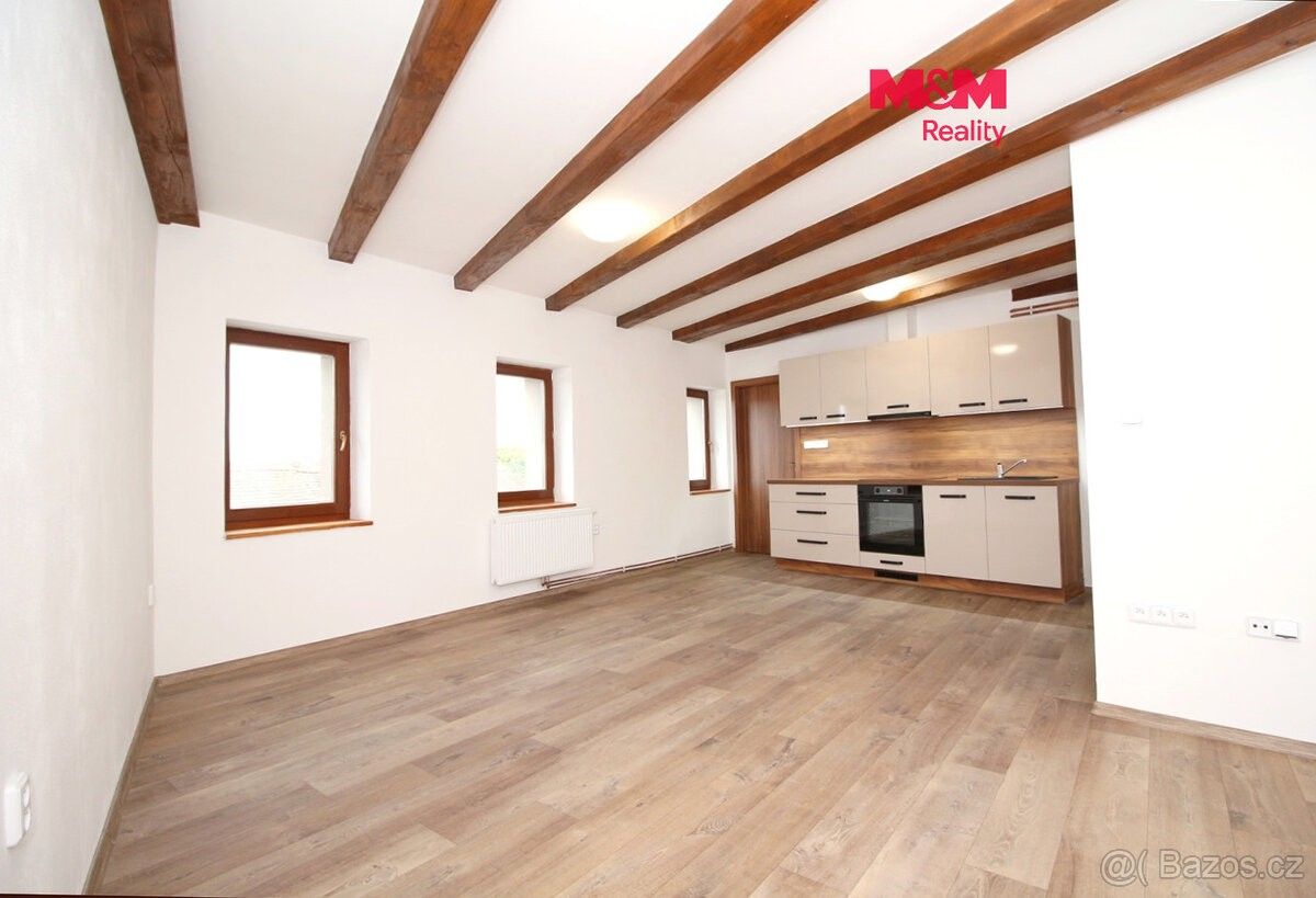 Byty, Sezemice, 533 04 - 1