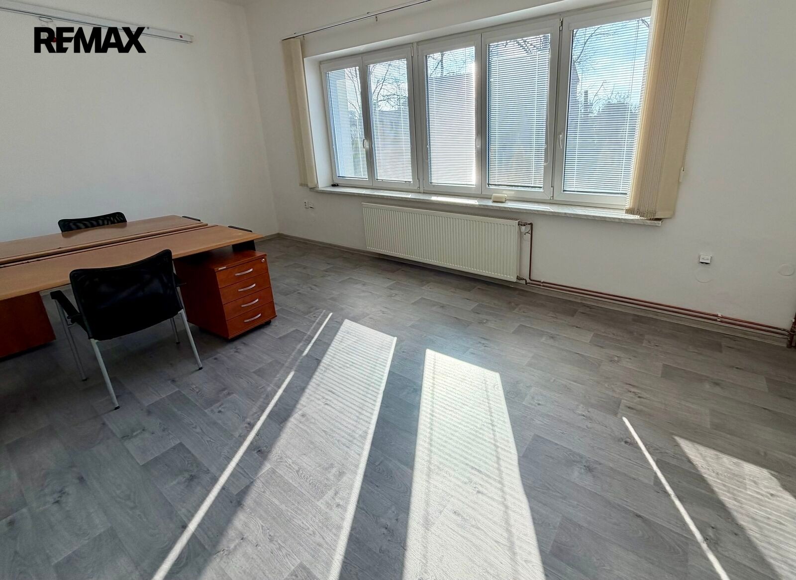 Kancelář, 24 m²