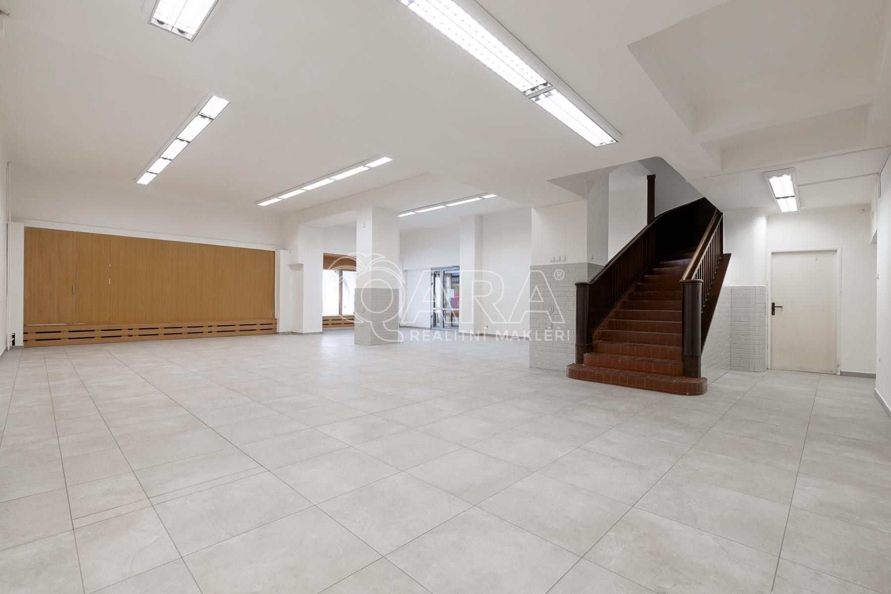 Obchodní prostory · 470 m² · Masarykovo nám., Nový Jičín - 3