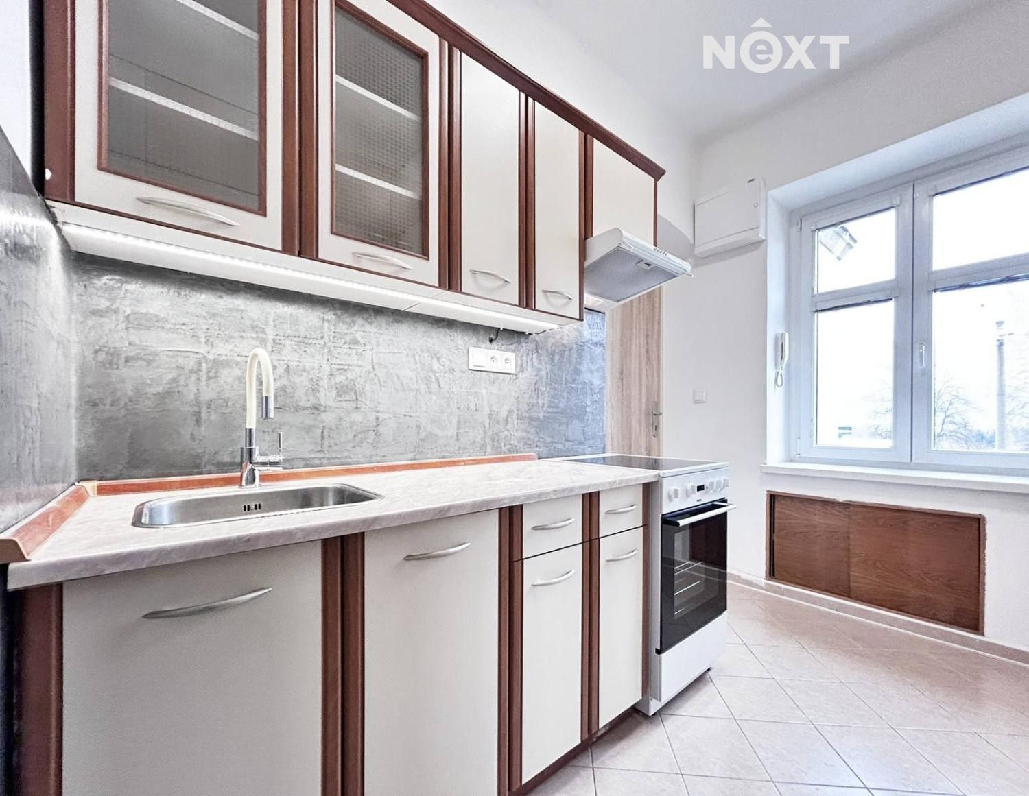 Pronájem byt 2+1 - Rohová 548, Karlovy Vary, 39 m²