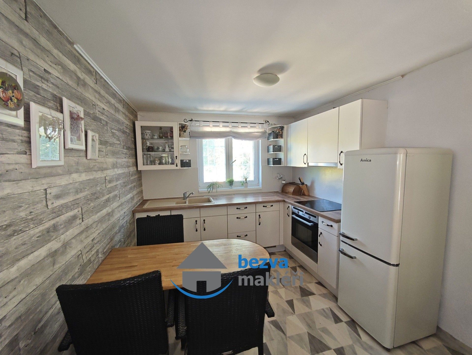 Prodej rodinný dům - Javorník, 195 m² - 5