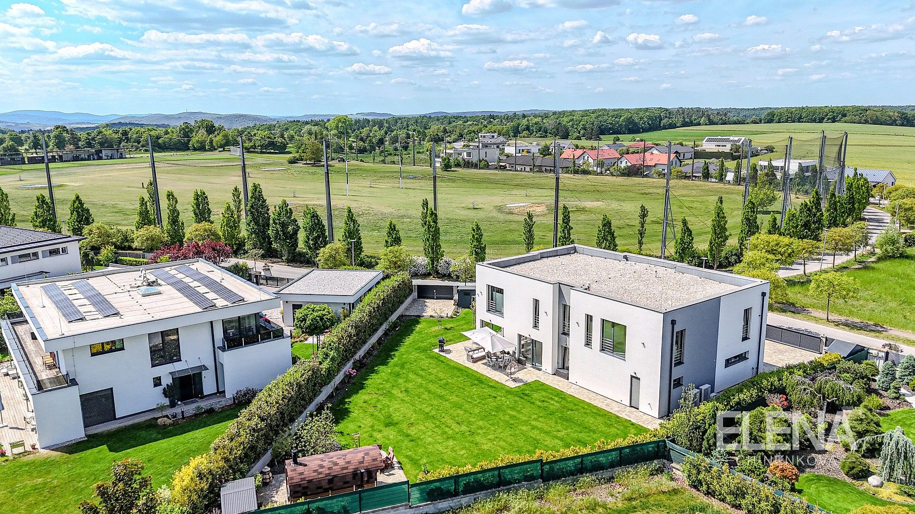 Rodinné domy, Vysoký Újezd, okres Beroun, Středočeský kraj, 416 m² - 1