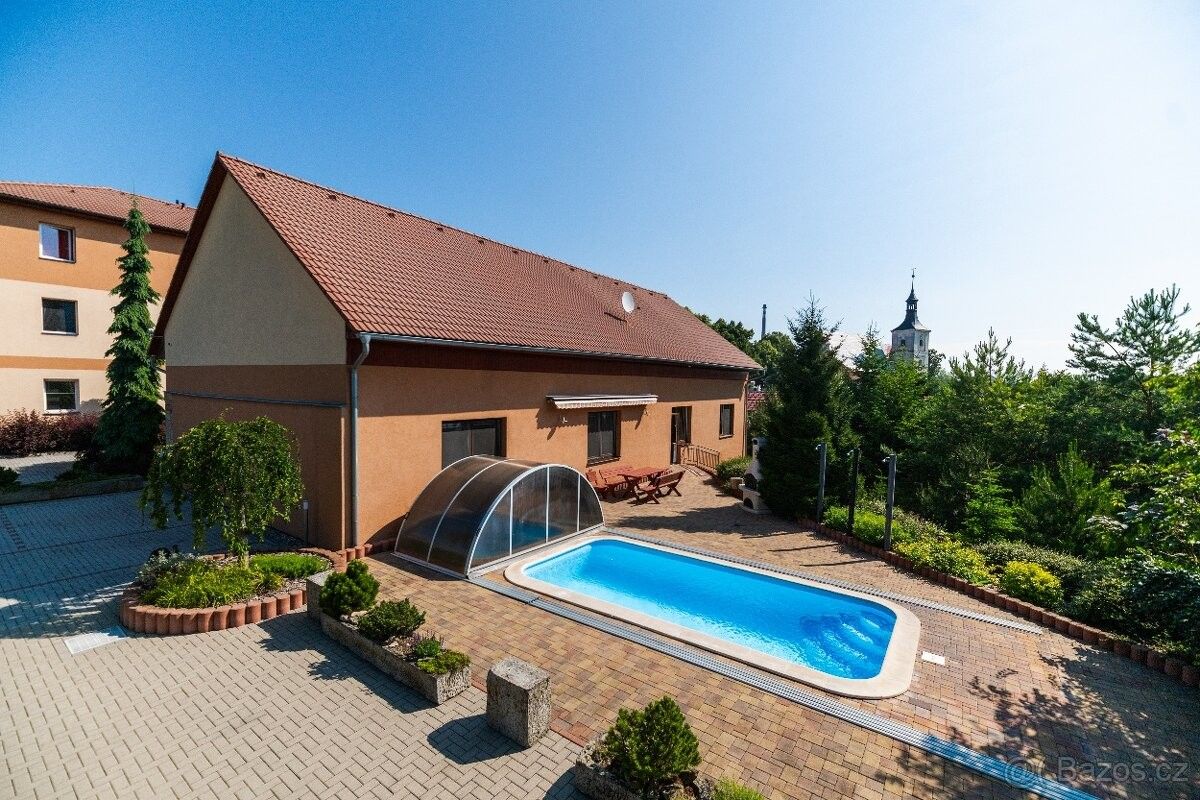 Rodinné domy, Smiřice, 503 03 - 1