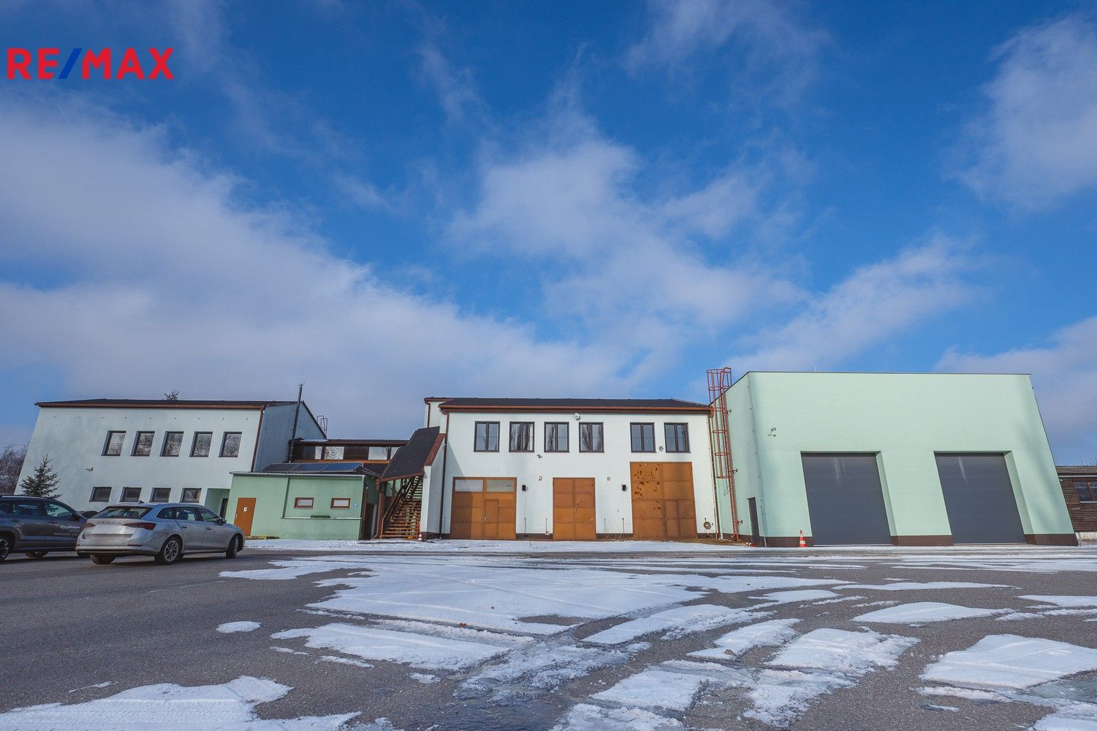 Prodej komerční pozemek - Za tratí 434, Okříšky, 34 m²