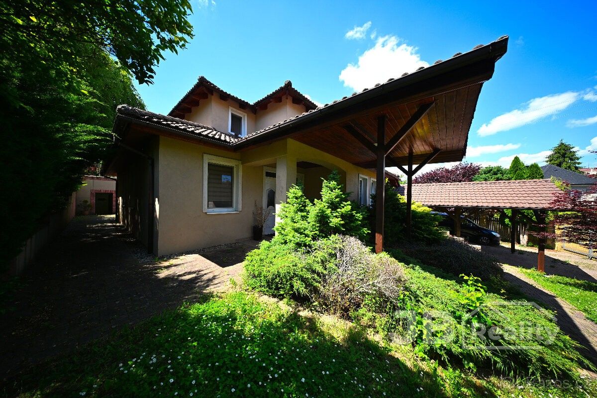 Rodinné domy, Polešovice, 687 37 - 2