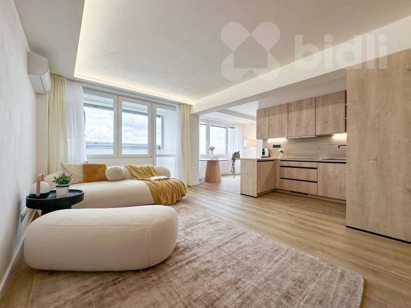 3+kk, Evropská, Praha, 77 m²