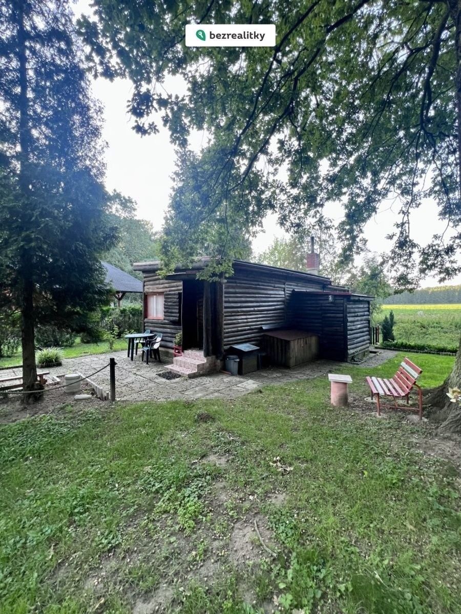 Chaty, Za Labem, Čelákovice, 29 m²