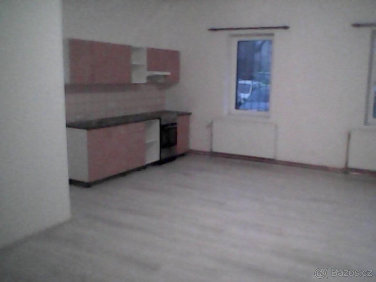 Byty, Rumburk, 408 01