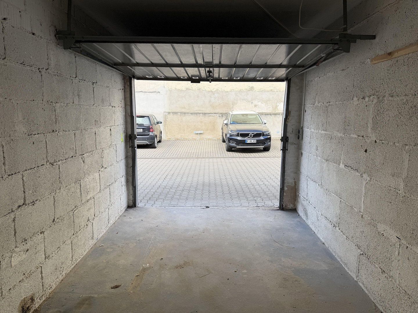 Garáž · Löwengasse 12 Frankfurt am Main Bornheim Hessen 60385 - 4