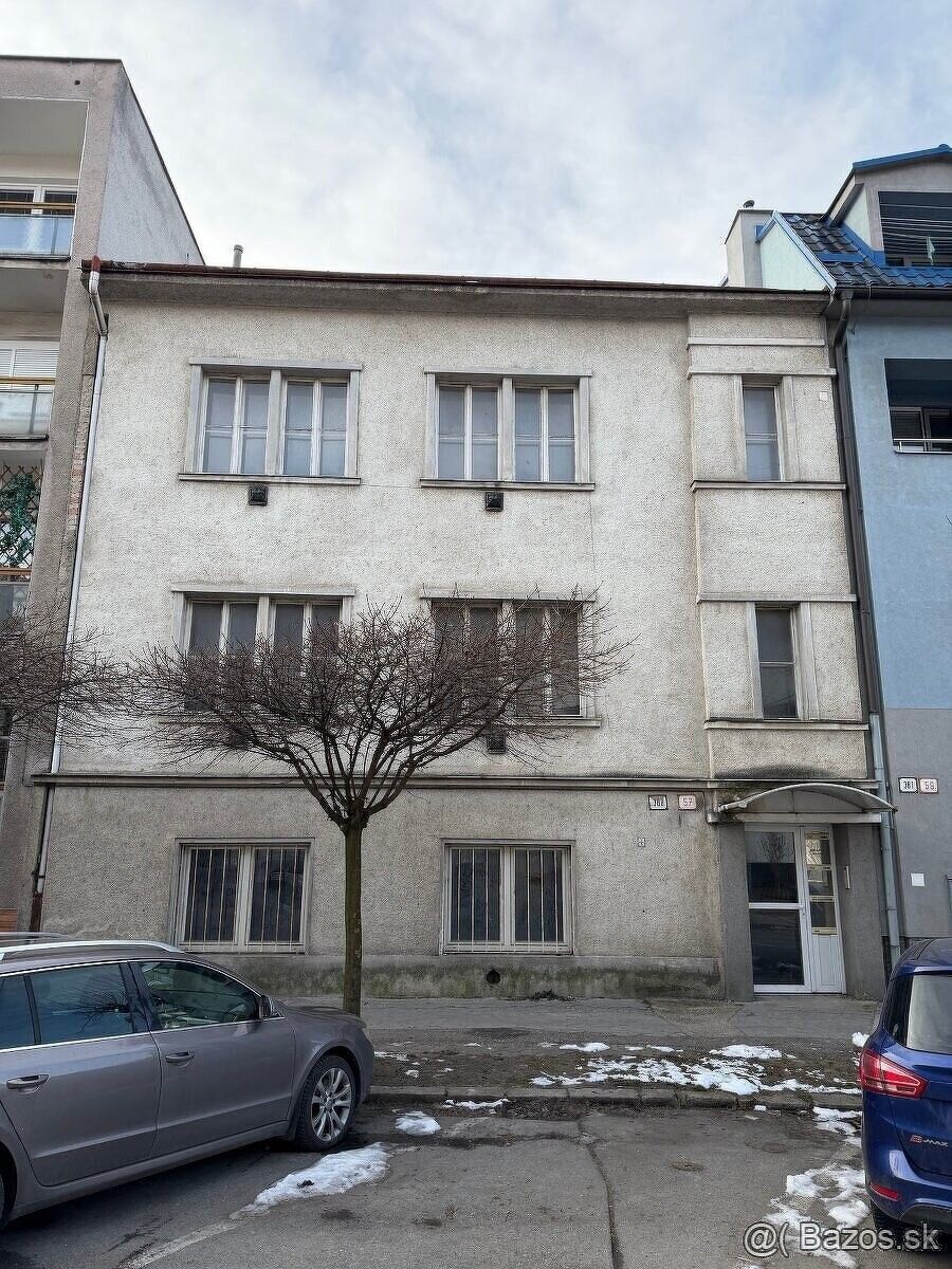 Rodinné domy, 987 65, Slovensko - 1