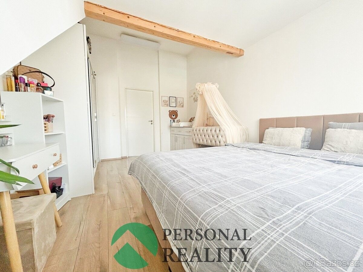 Pronájem byt - Trmice, 400 04