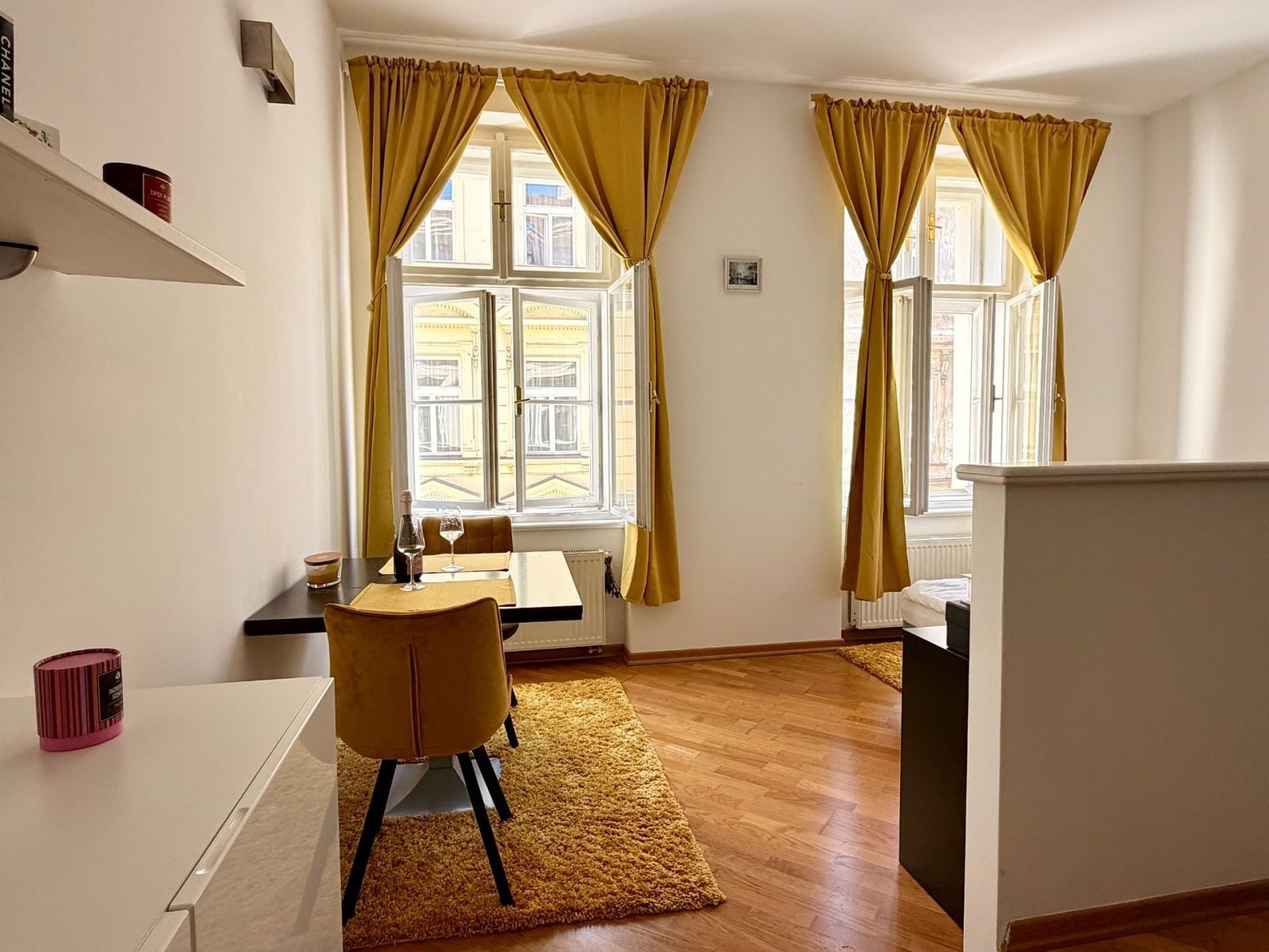 Pronájem byt 1+kk - Staropramenná, Praha - Smíchov, 37 m² - 5