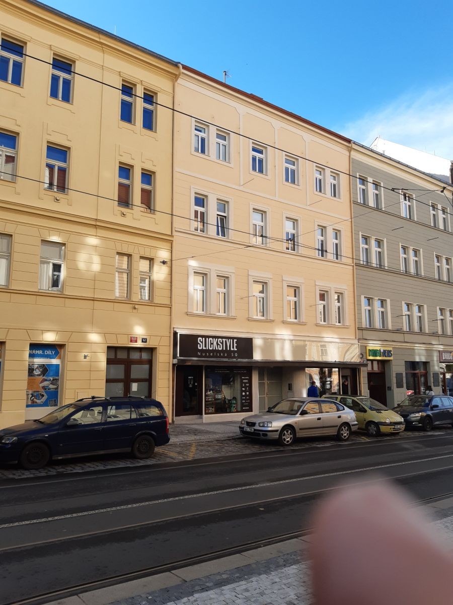 Obchodní prostory, 57 m²