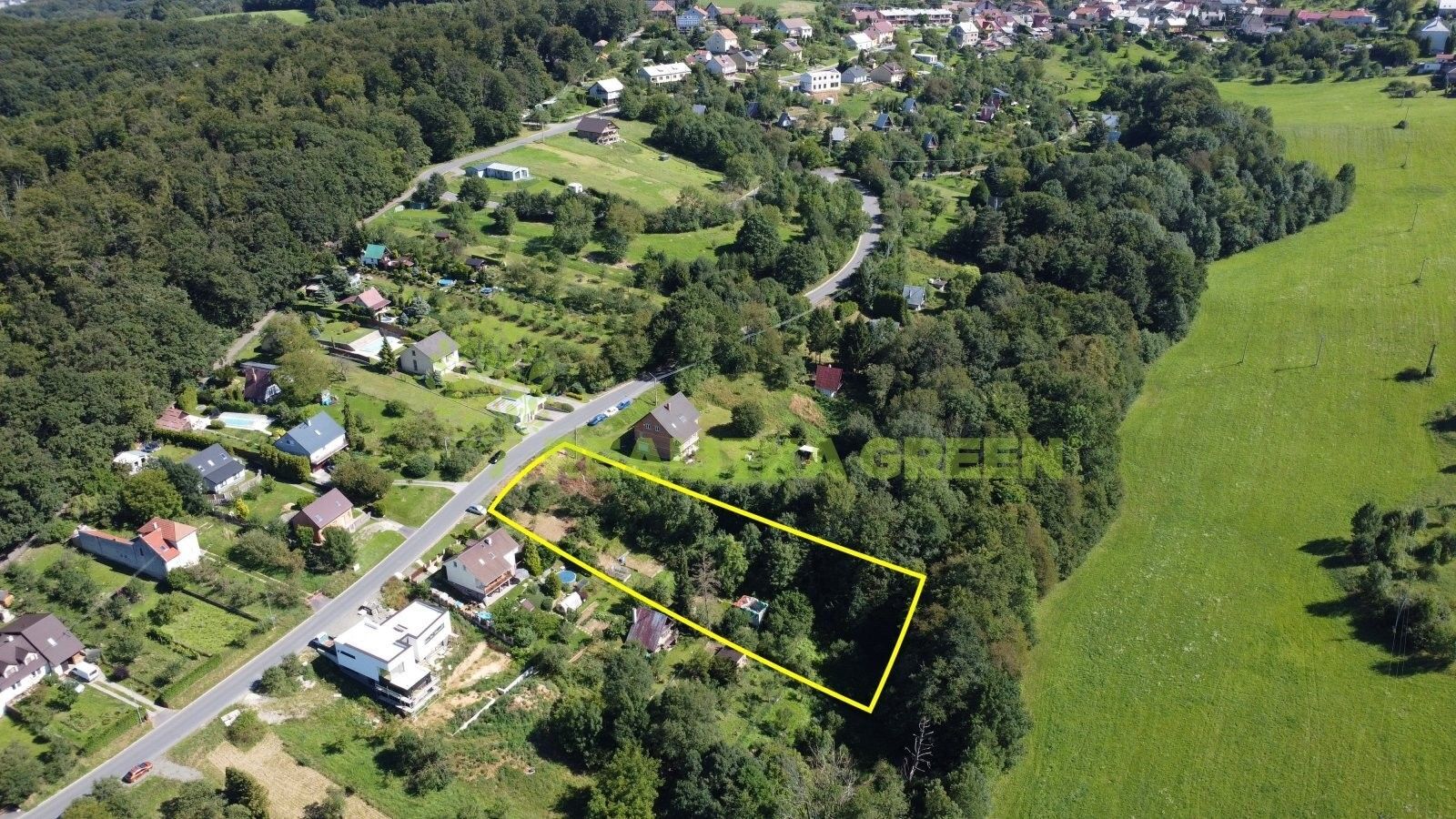 Prodej pozemek pro bydlení - Žlutava, 2 701 m²