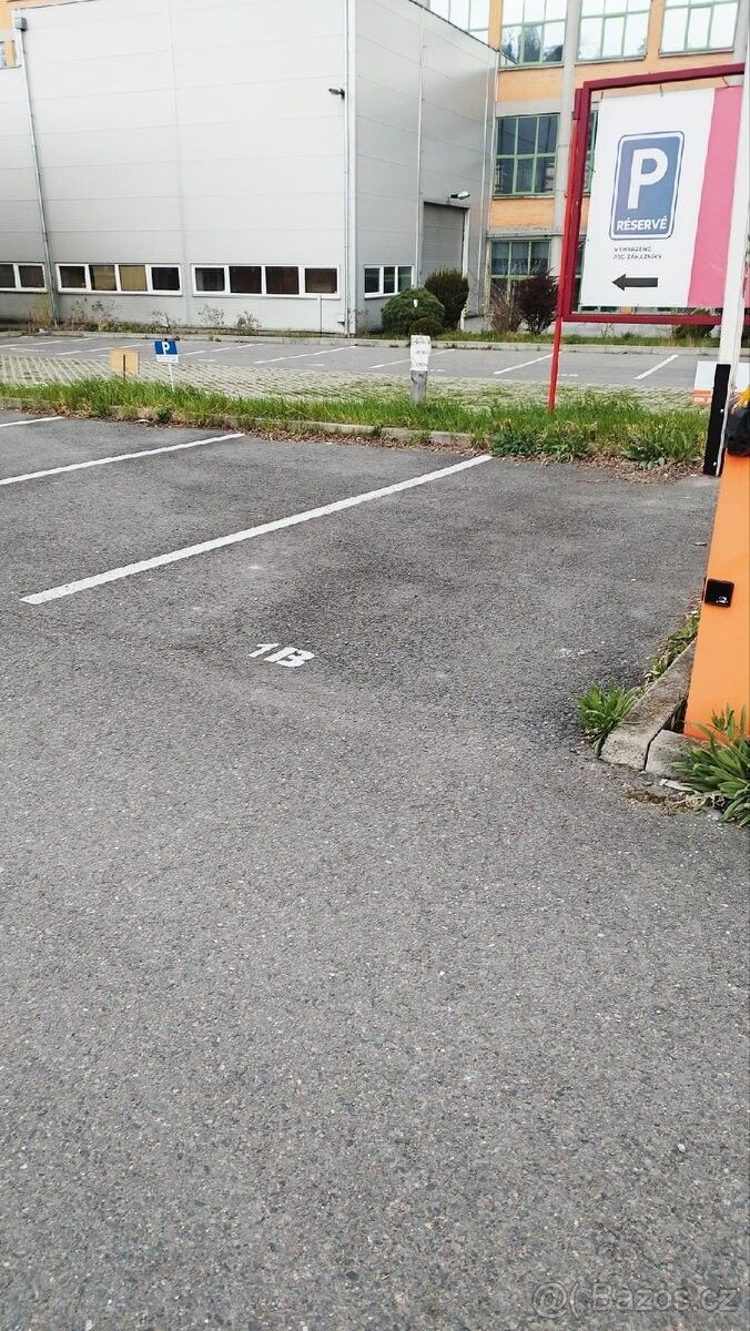 Garáže, Zlín, 763 02