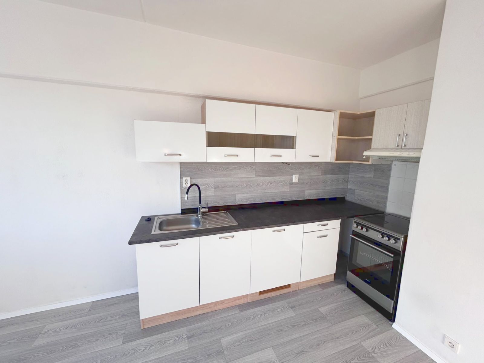Byt 1+1 · 37 m² · Vojtěcha Lanny, Kladno - Kladno, Středočeský kraj - 4