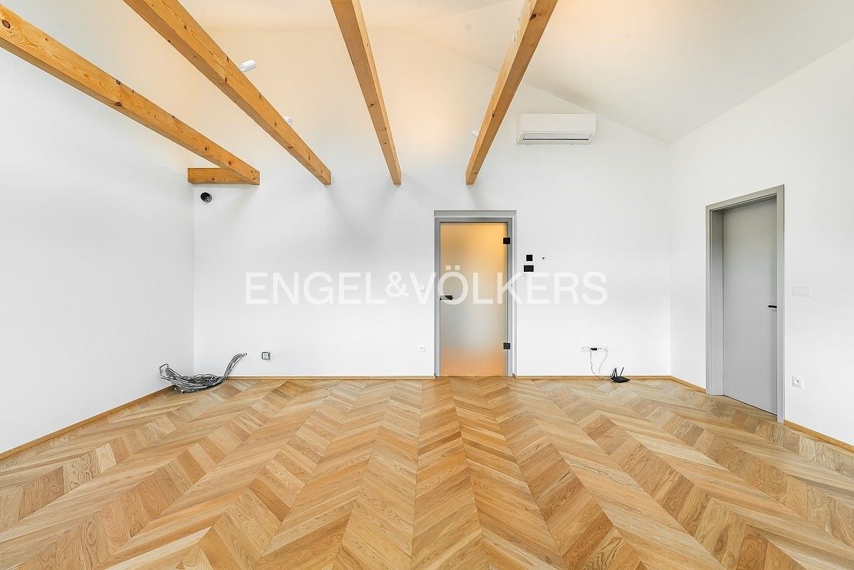 4+kk, K Havlínu 722, Praha Zbraslav, 105 m² - 2